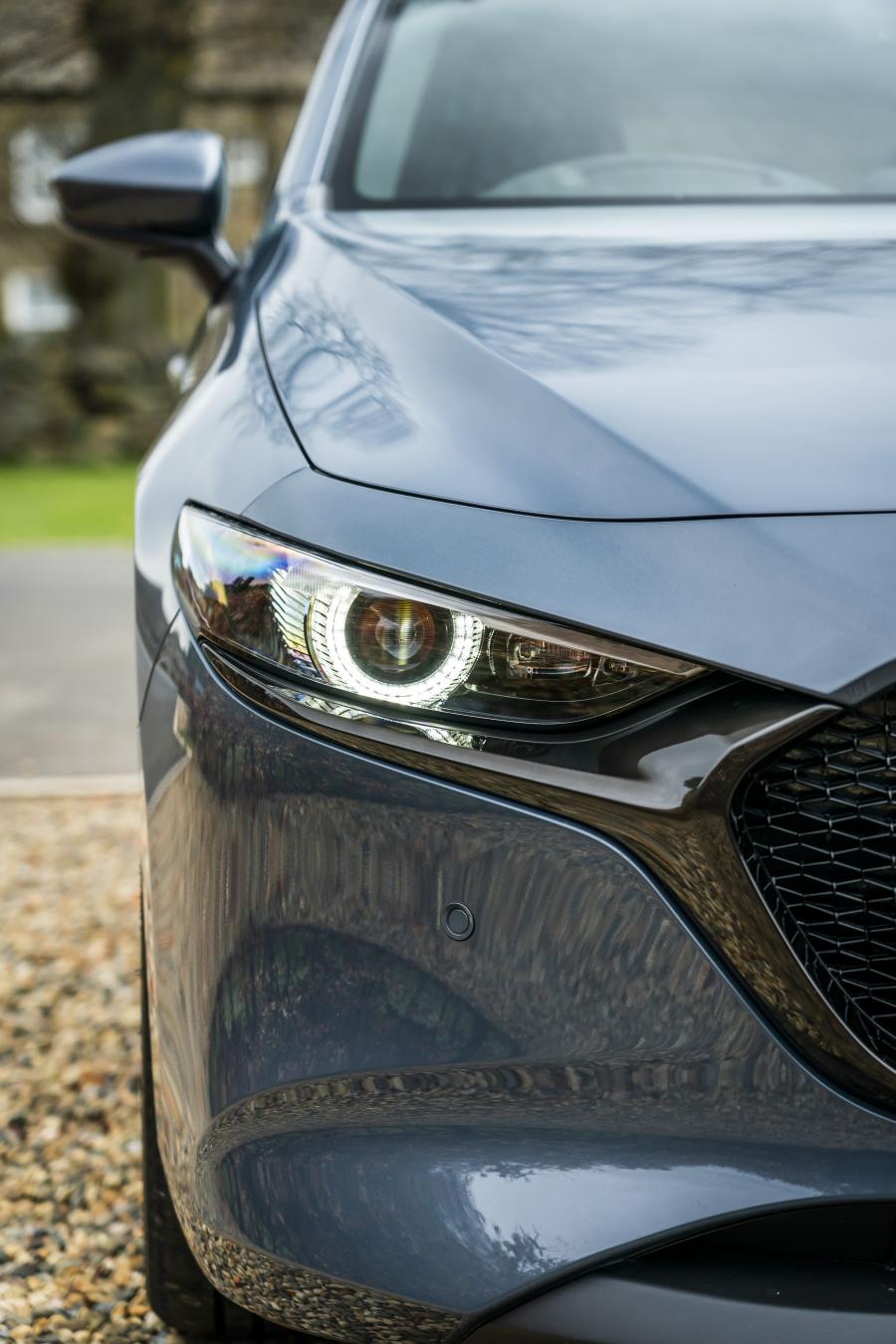 Детали экстерьера Mazda3 Skyactiv-G GT Sport Hatchback 2019 года  (UK) (фото 46 из 83)